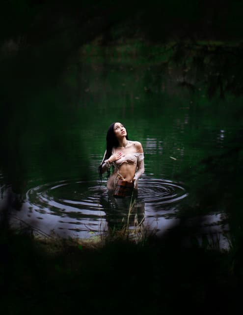 Noah Cyrus gallery photo 2