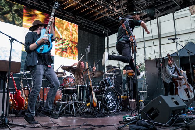 Alex Cano gallery photo 8