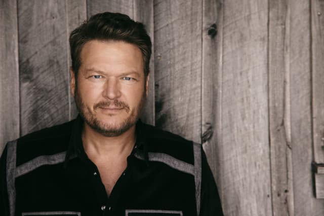 Blake Shelton gallery photo 1
