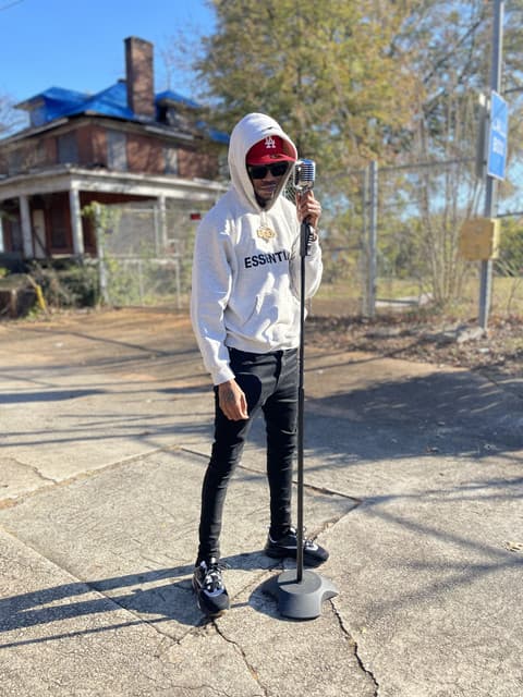 Yung Booke gallery photo 4