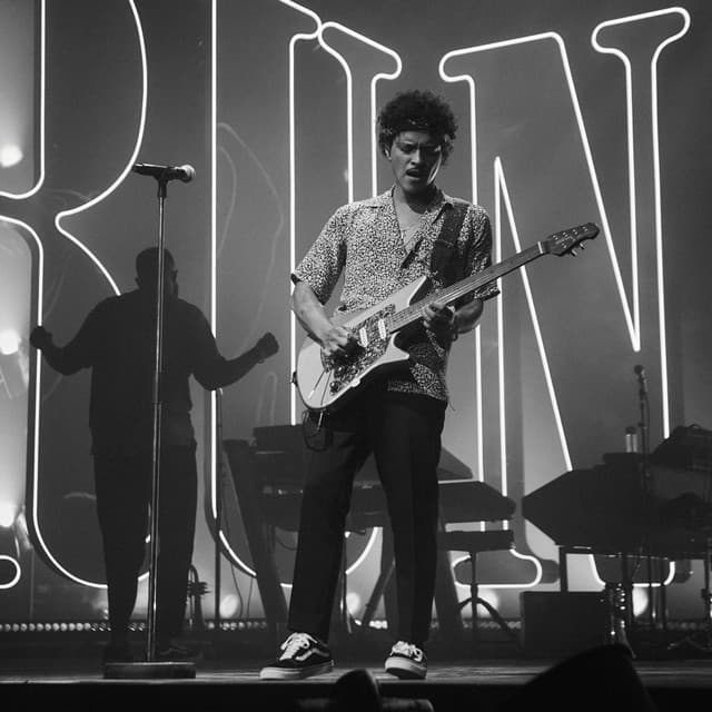 Bruno Mars gallery photo 2