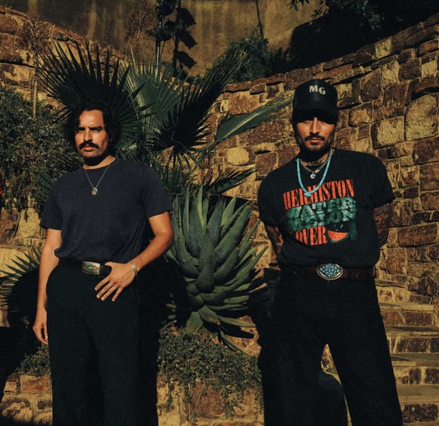 Hermanos Gutiérrez gallery photo 2