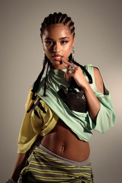 Tyla gallery photo 1