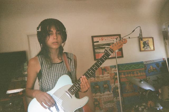 Adriana McCassim gallery photo 1