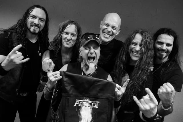 Accept gallery photo 1