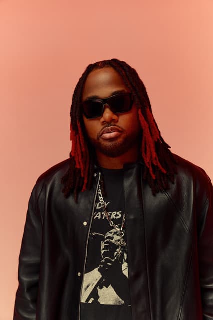 Leon Thomas gallery photo 1