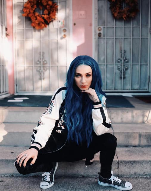 Jaira Burns gallery photo 3