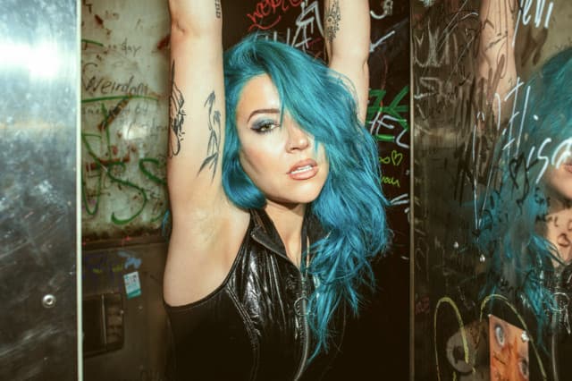 Charlotte Sands gallery photo 1