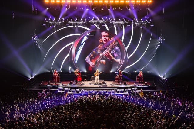 Billy Strings gallery photo 1