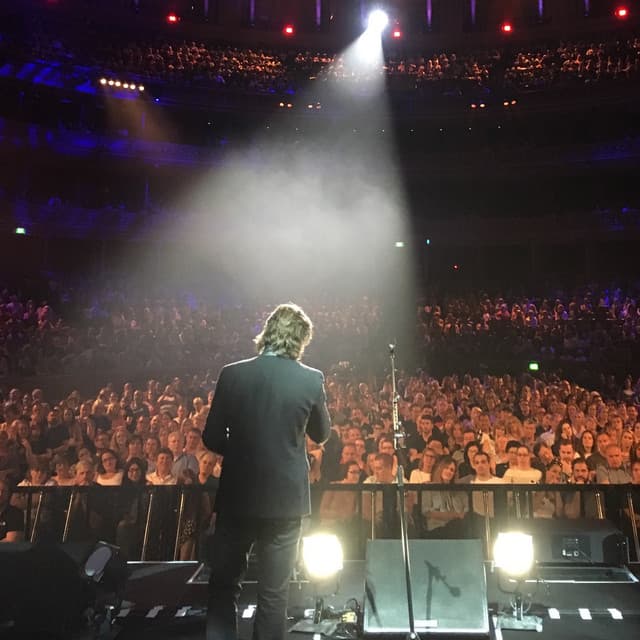 Jonathan Jackson gallery photo 5