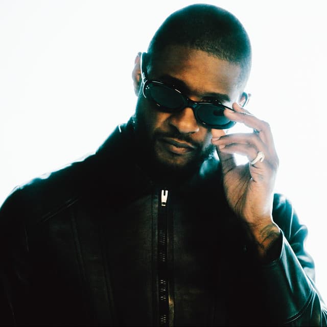 USHER gallery photo 3