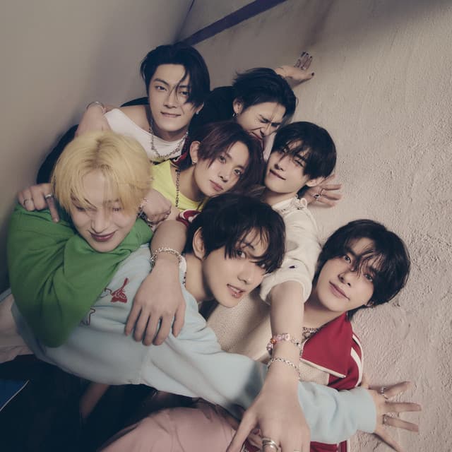 ENHYPEN gallery photo 1