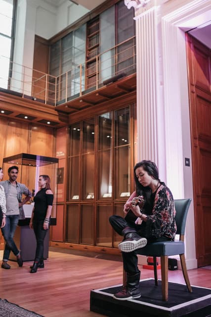 Loni Lincoln gallery photo 6