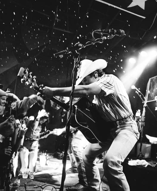 Braxton Keith gallery photo 3