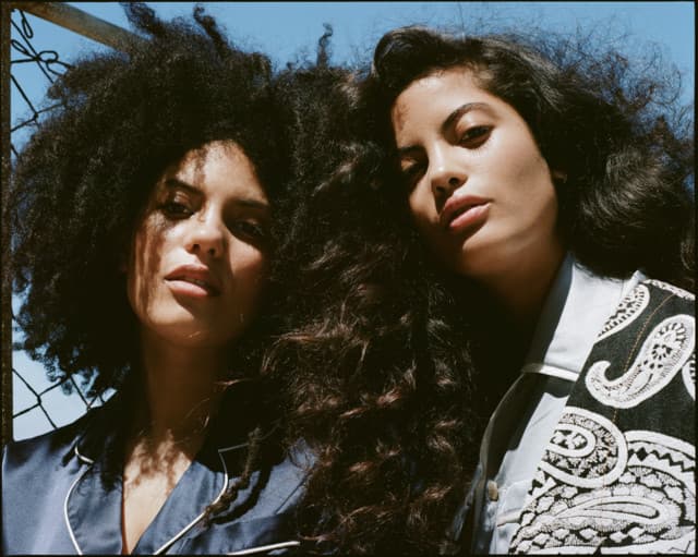 Ibeyi gallery photo 5