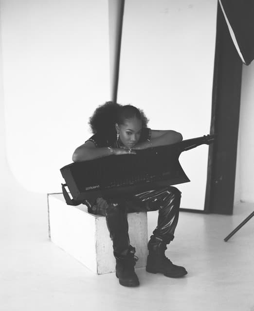 LadiKutz gallery photo 8