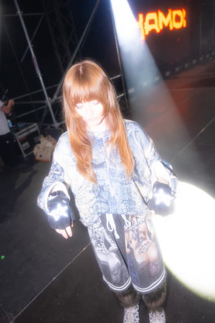 Ninajirachi gallery photo 5
