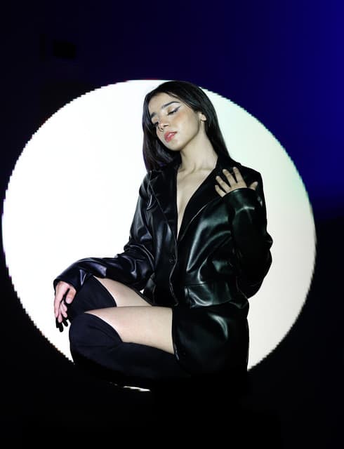 Viepsa Arora gallery photo 2