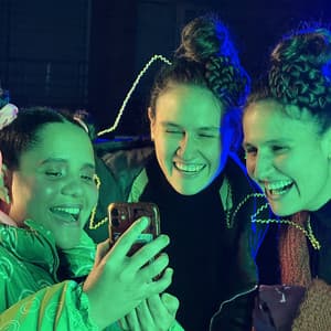 Single: Como Si Fuera Yo