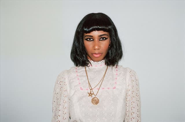 Santigold gallery photo 3