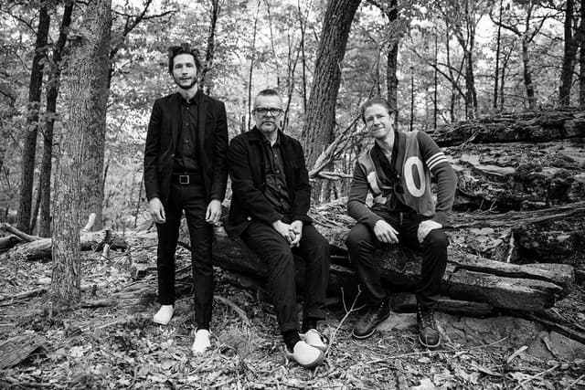 Interpol gallery photo 2