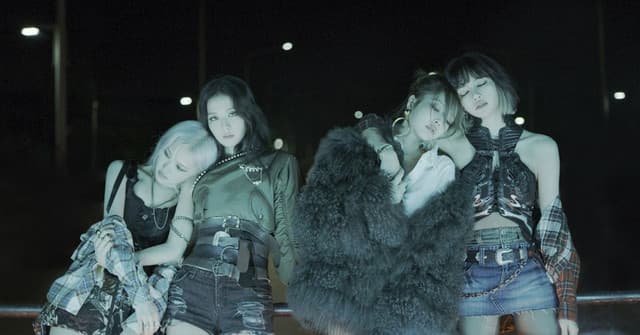 BLACKPINK gallery photo 2