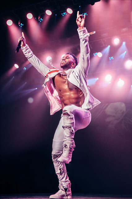 Jason Derulo gallery photo 2
