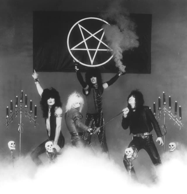 Mötley Crüe gallery photo 12