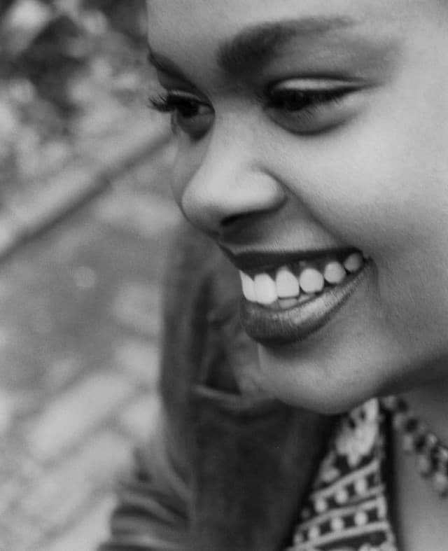 Jill Scott gallery photo 9
