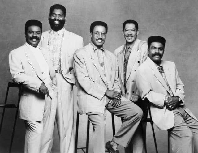 Whispers gallery photo 3