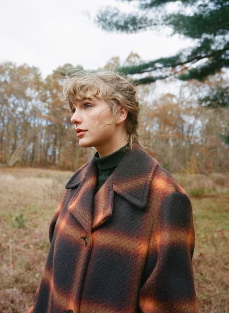 Taylor Swift gallery photo 12