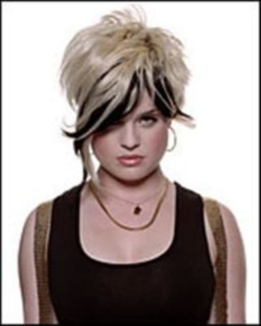 Kelly Osbourne gallery photo 2