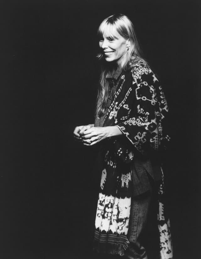 Joni Mitchell gallery photo 12