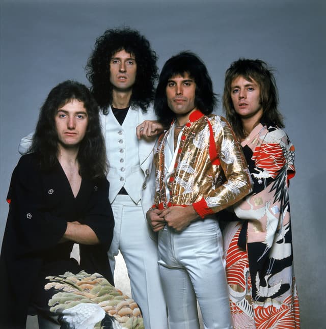 Queen gallery photo 8