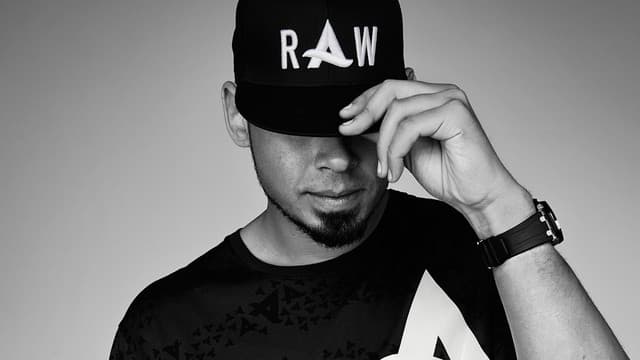 AFROJACK gallery photo 7